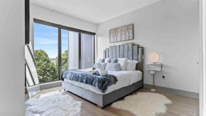 NEW Luxury Penthouse with AmazingViews King Bed